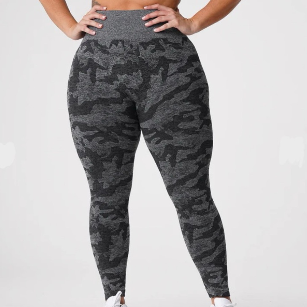 NVGTN Black and Grey Camo Leggings
